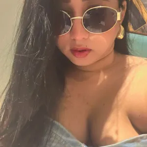 Jiya Menon, escort gallery photo in Sapna Sangeeta